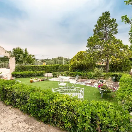 Trullo In Masseria Cisternino